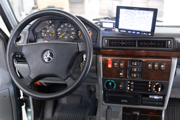 ゲレンデヴァーゲン 300GE ロング 4WD