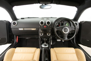 TT クーペ 3.2 クワトロ Sライン 4WD