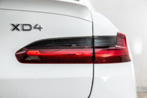 XD4 アルラット 4WD