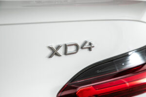 XD4 アルラット 4WD