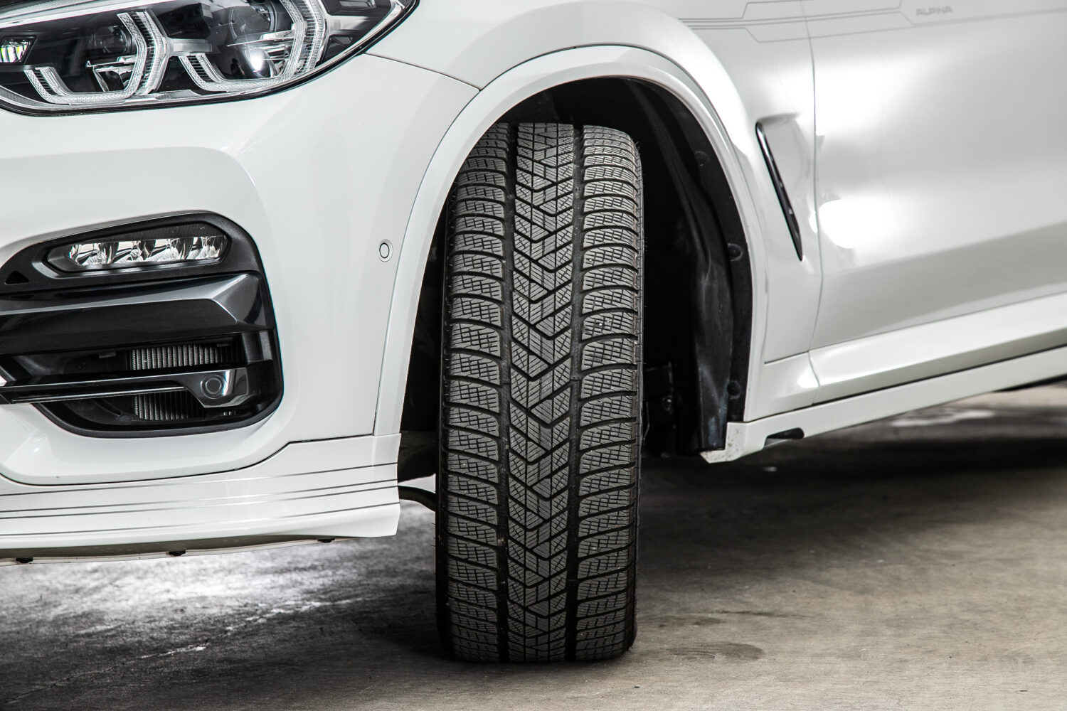 XD4 アルラット 4WD