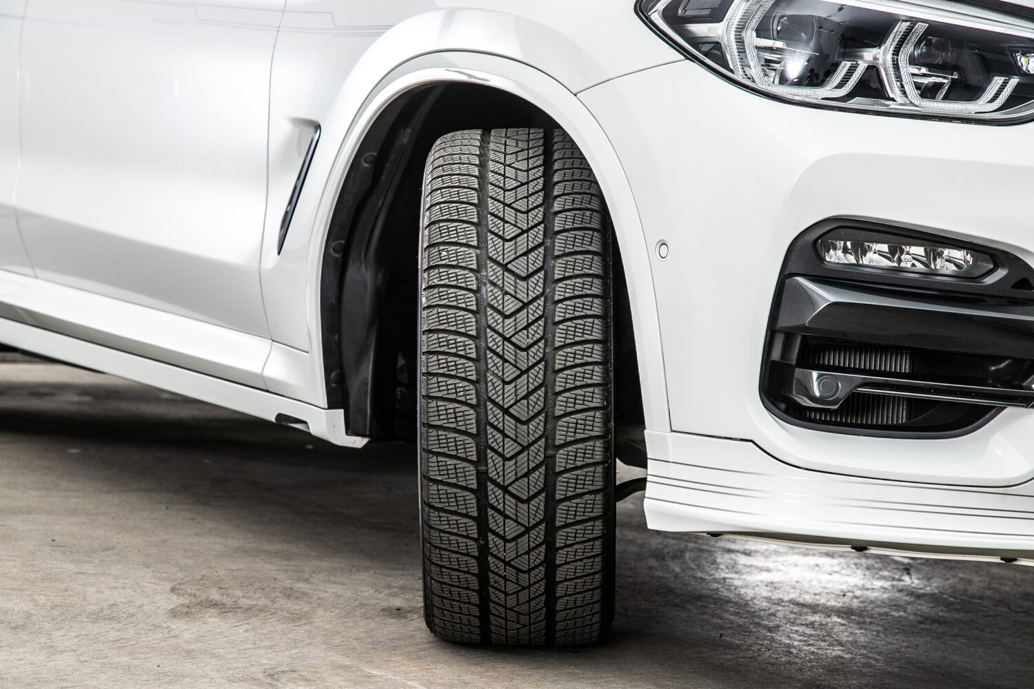 XD4 アルラット 4WD