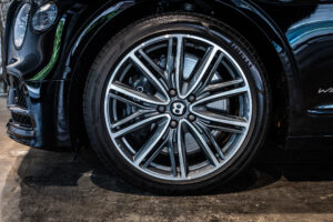 フライングスパー 6.0 4WD