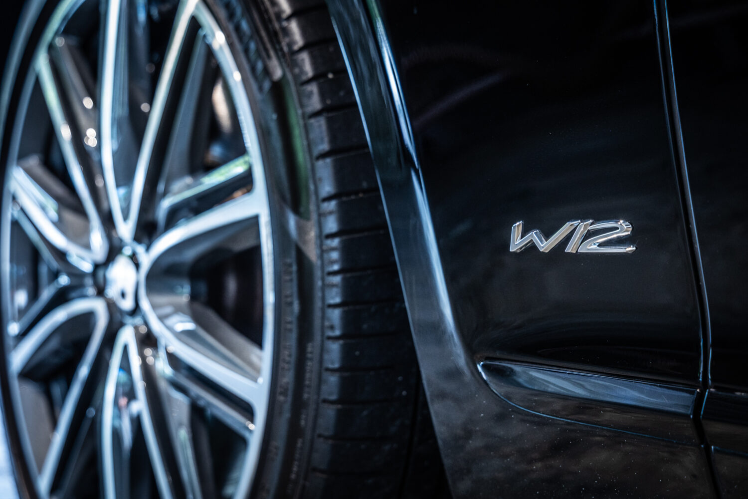 フライングスパー 6.0 4WD