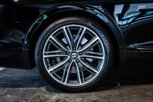 フライングスパー 6.0 4WD