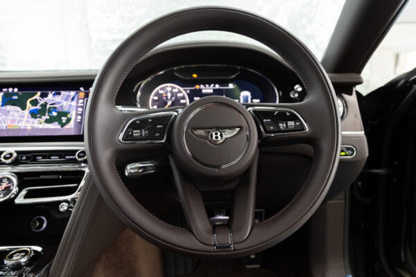 フライングスパー 6.0 4WD