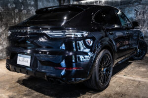 カイエンクーペ GTS Tip-S Rセンターシート 4WD