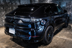 カイエンクーペ GTS Tip-S Rセンターシート 4WD