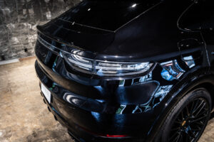カイエンクーペ GTS Tip-S Rセンターシート 4WD