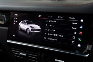 カイエンクーペ GTS Tip-S Rセンターシート 4WD