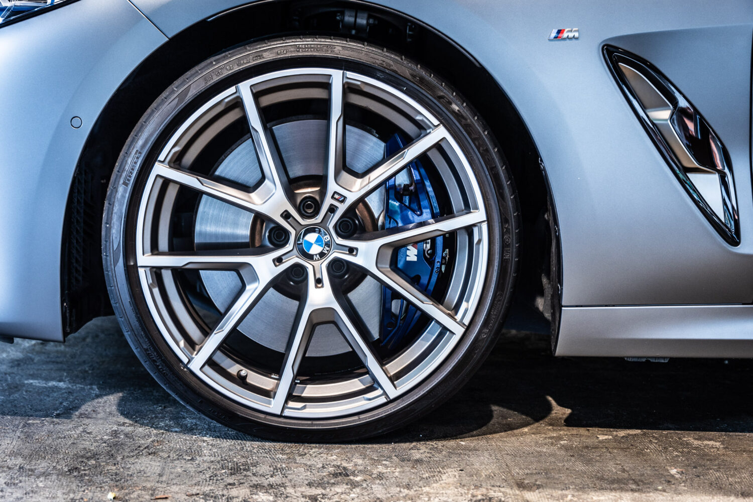 8シリーズ M850i グランクーペ Xドライブ 4WD