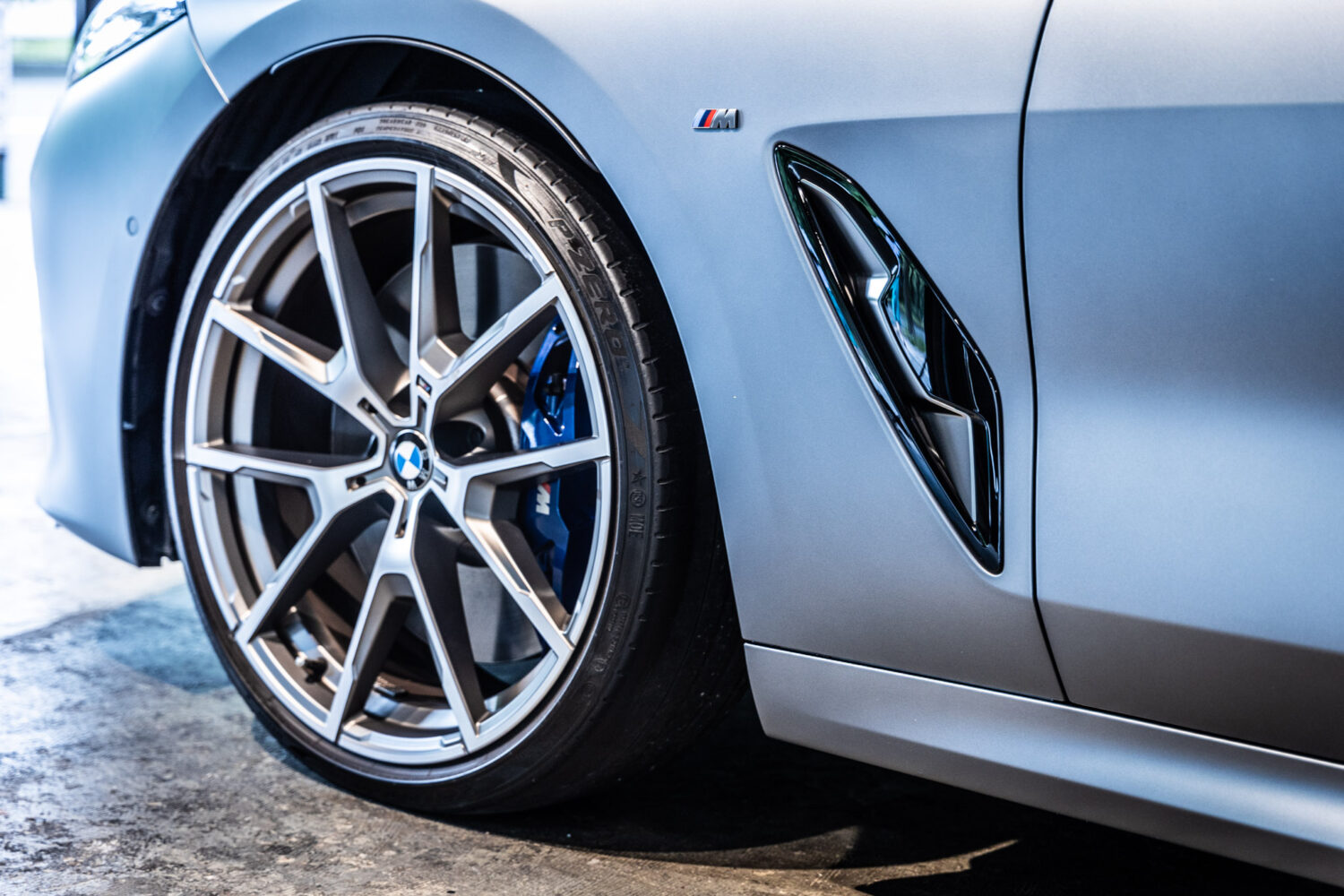 8シリーズ M850i グランクーペ Xドライブ 4WD