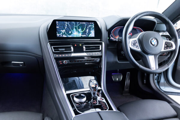 8シリーズ M850i グランクーペ Xドライブ 4WD
