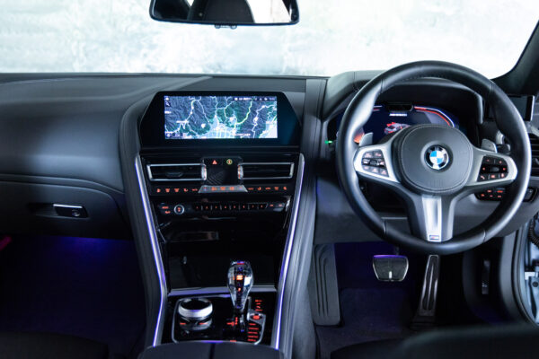8シリーズ M850i グランクーペ Xドライブ 4WD