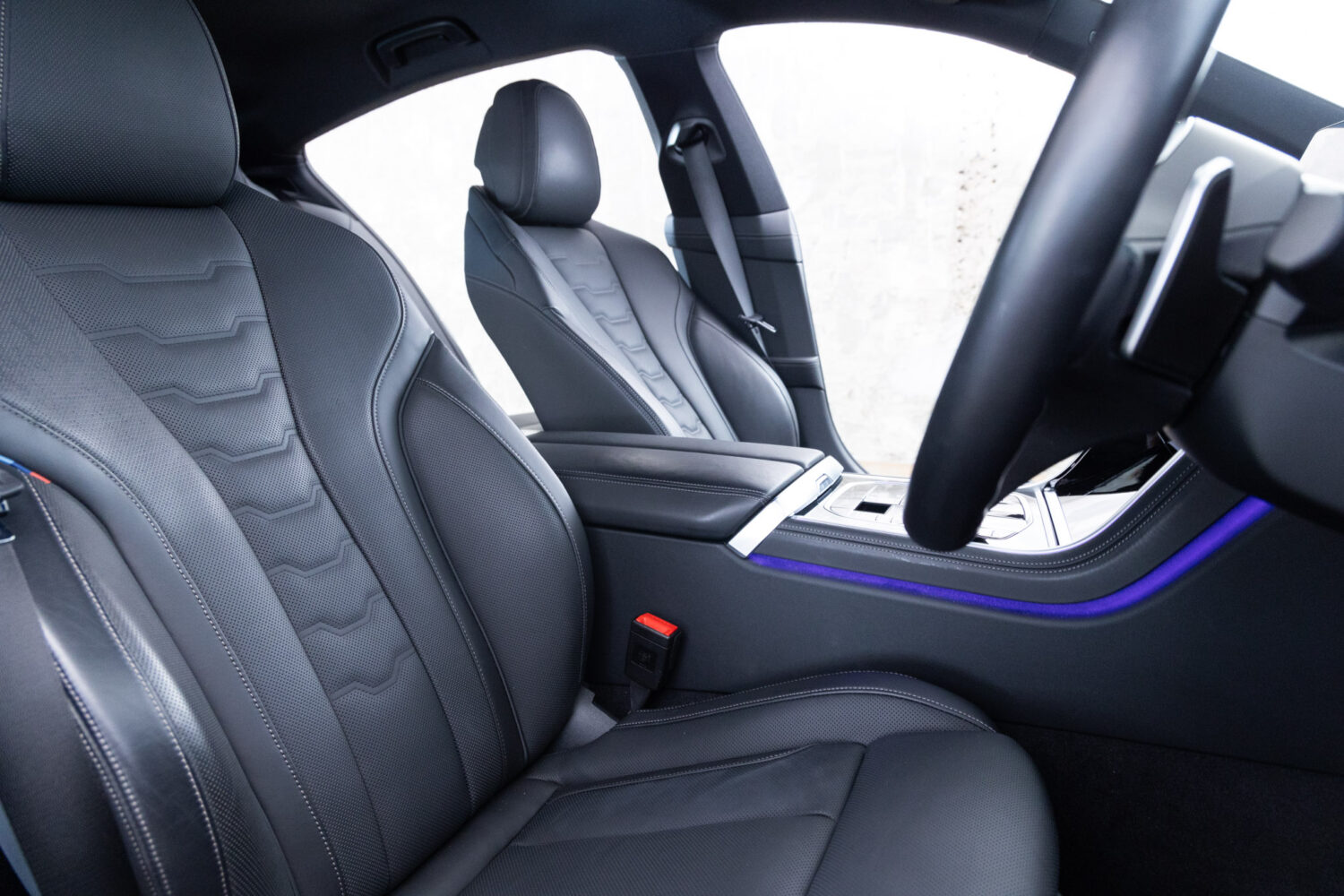 8シリーズ M850i グランクーペ Xドライブ 4WD