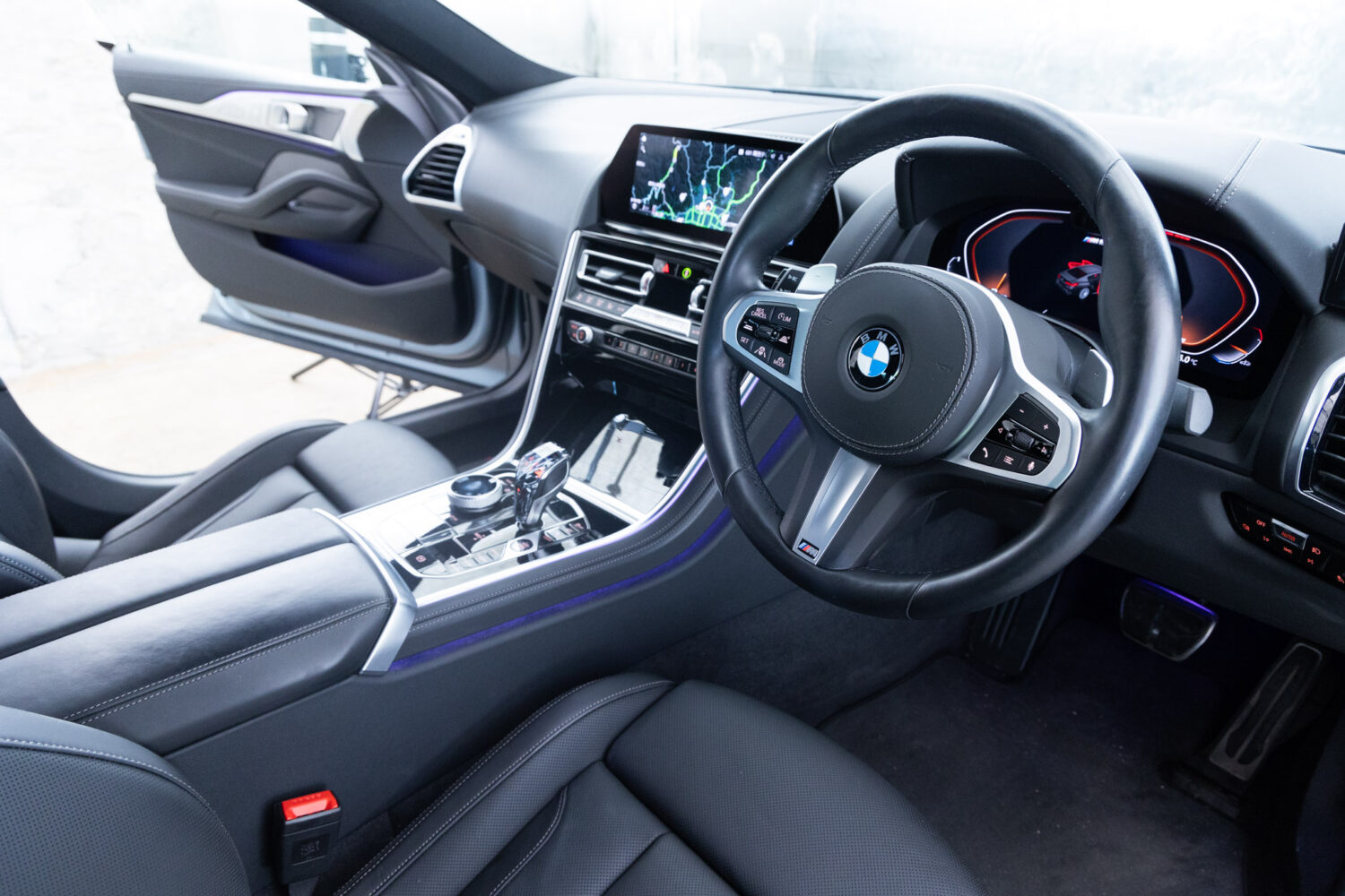 8シリーズ M850i グランクーペ Xドライブ 4WD