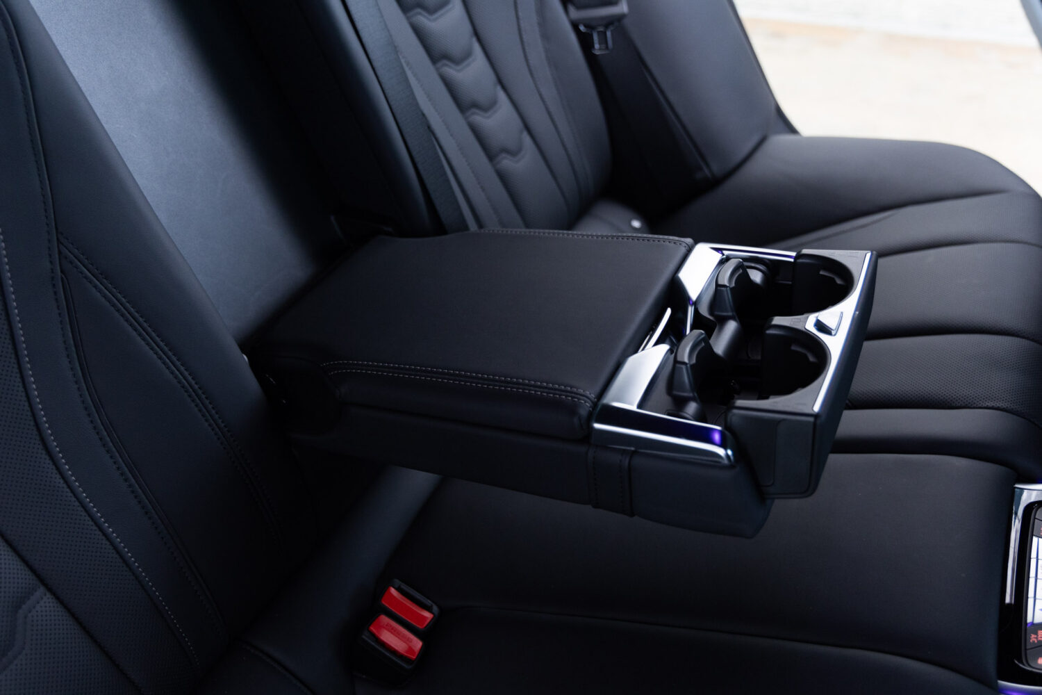 8シリーズ M850i グランクーペ Xドライブ 4WD