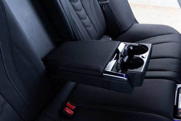 8シリーズ M850i グランクーペ Xドライブ 4WD