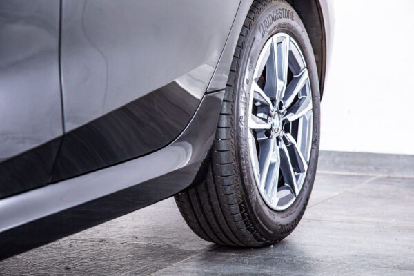 218d アクティブツアラー Mスポーツ DCT