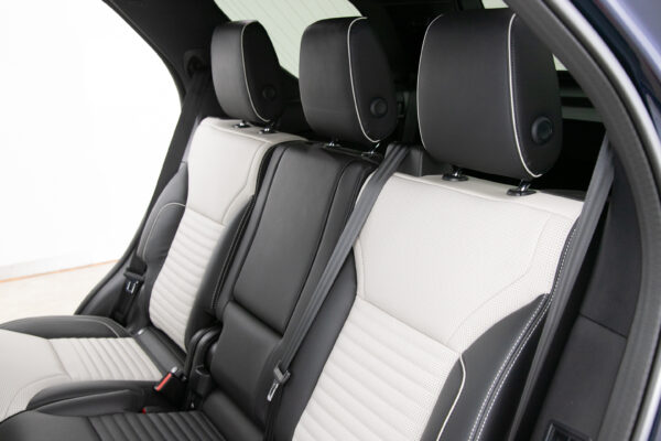 ディスカバリー R-Dynamic HSE D300 4WD