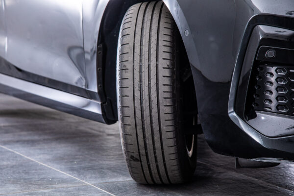 218d アクティブツアラー Mスポーツ DCT