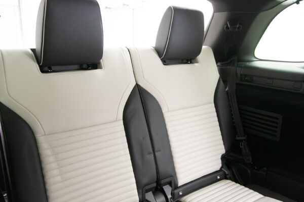 ディスカバリー R-Dynamic HSE D300 4WD