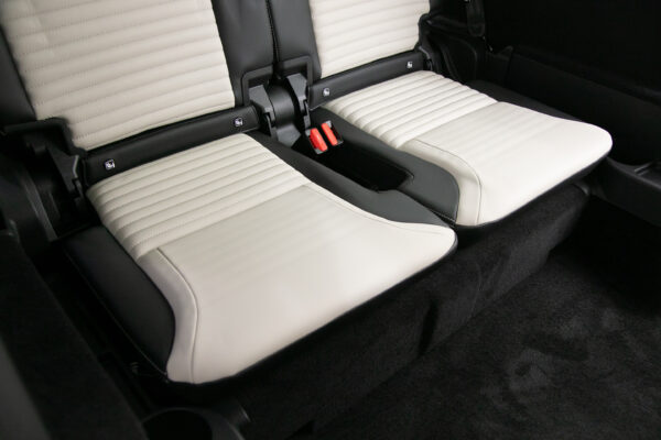 ディスカバリー R-Dynamic HSE D300 4WD