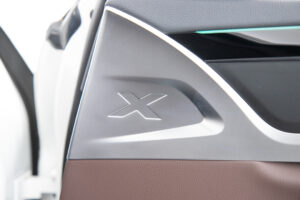 XD4 アルラット 4WD
