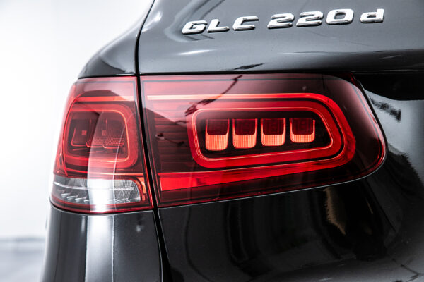 GLC220d 4マチックAMGライン