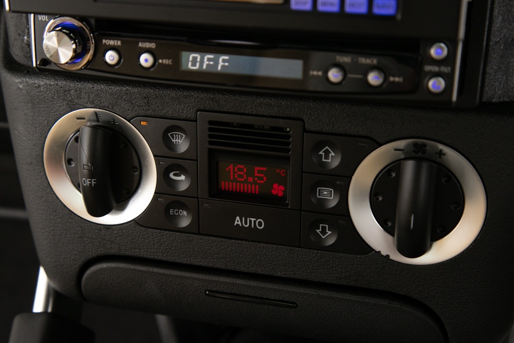 TT クーペ 3.2 クワトロ Sライン 4WD