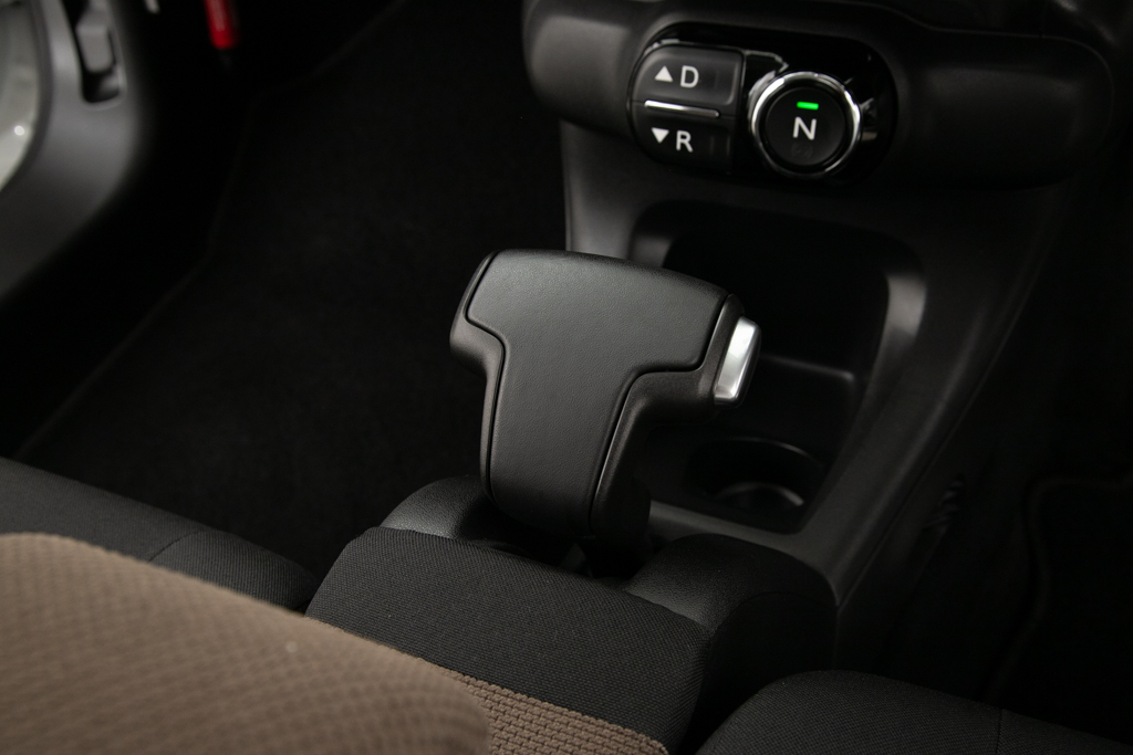C4 カクタス 1.2 200台限定車