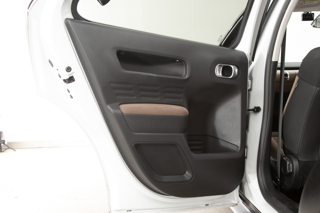 C4 カクタス 1.2 200台限定車
