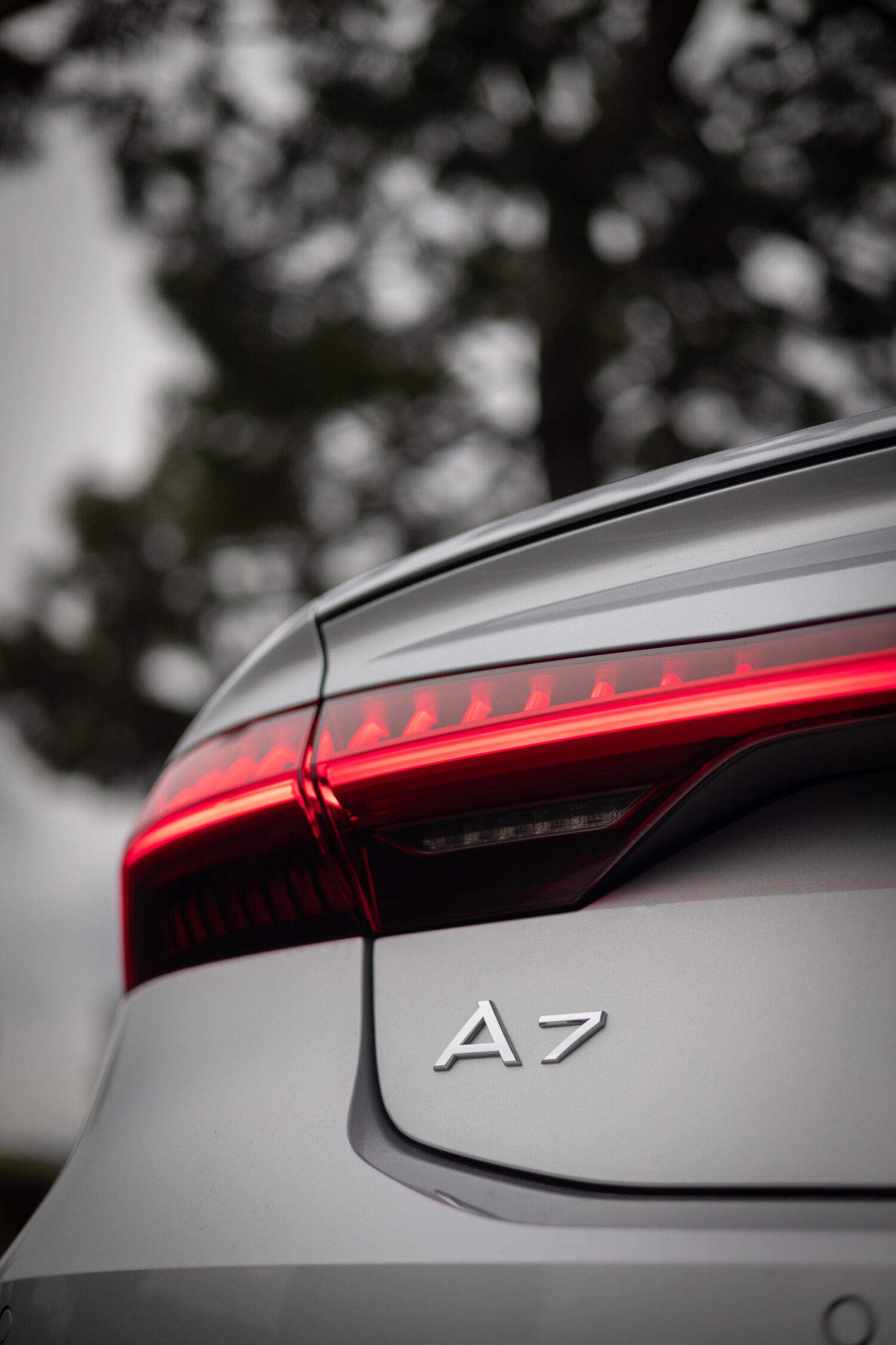 アウディA7スポーツバック 40 TDIクワトロ（4WD/7AT）どこか燻し銀だ