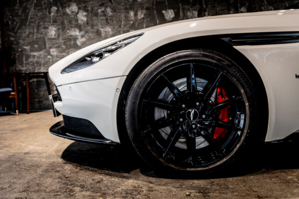 DB11 5.2