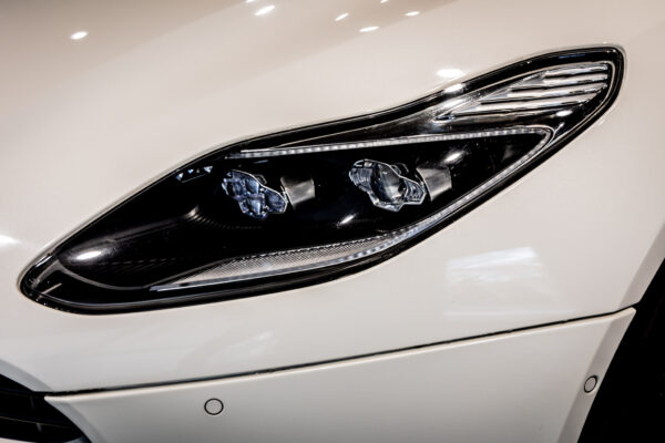 DB11 5.2