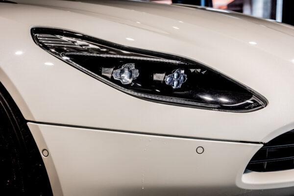 DB11 5.2