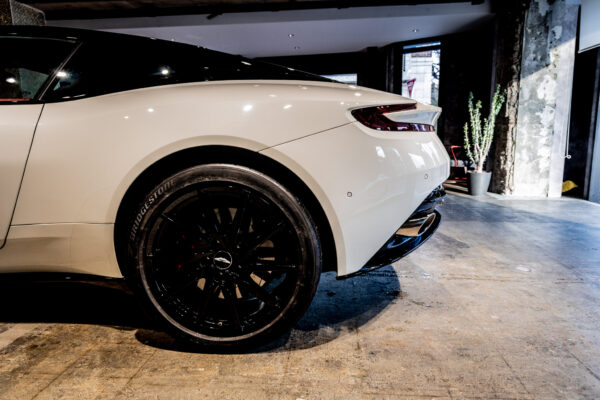 DB11 5.2