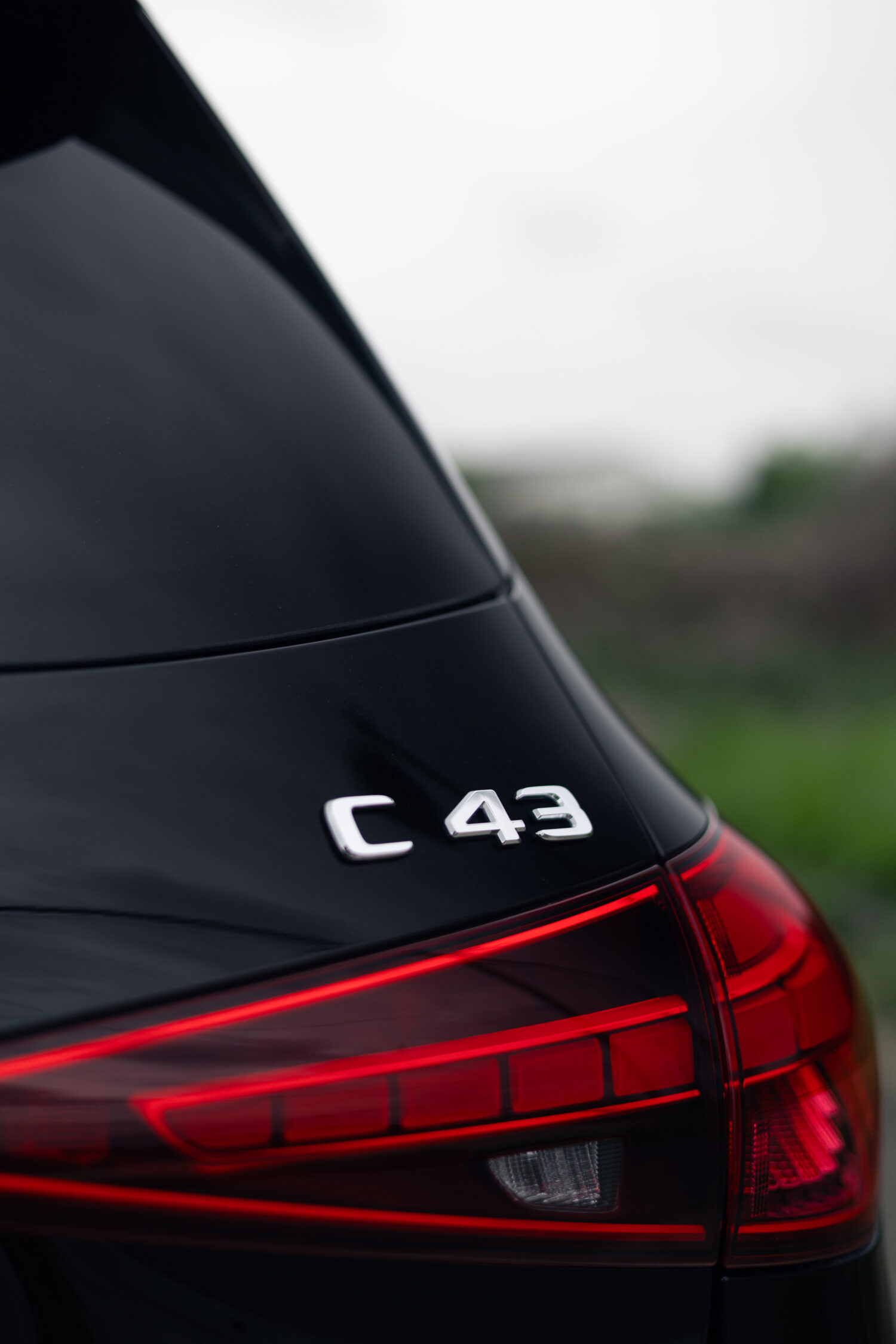 メルセデスAMG C43 4マティック・ステーションワゴン（4WD/9AT）誰しもが「ドラマ」を追い求めるわけではない