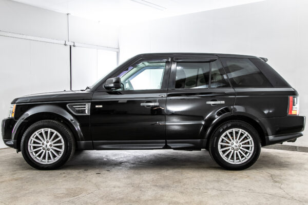 レンジローバー スポーツ 5.0 V8 4WD