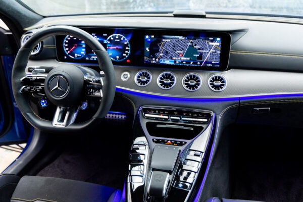 GT4ドアクーペ 63S Eパフォーマンス 4WD MP202201