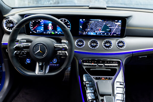 GT4ドアクーペ 63S Eパフォーマンス 4WD MP202201