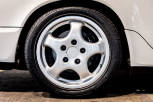 911カレラ4 4WD