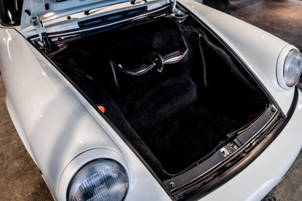 911カレラ4 4WD