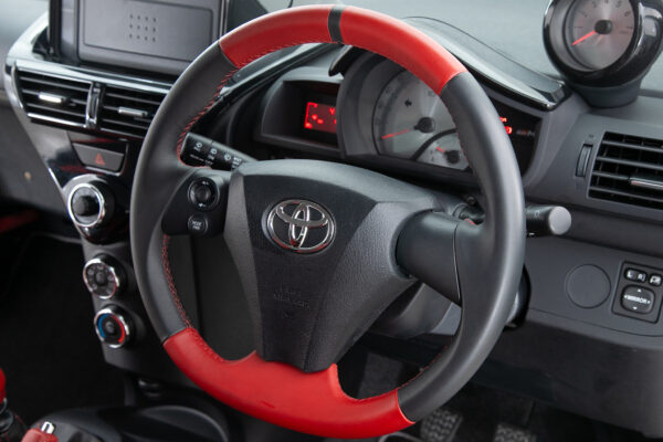 IQ 1.3 GRMNスーパーチャージャー 100台限定