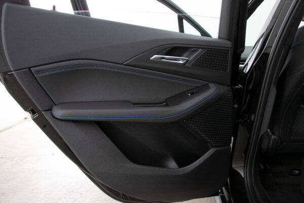 218d アクティブツアラー Mスポーツ DCT