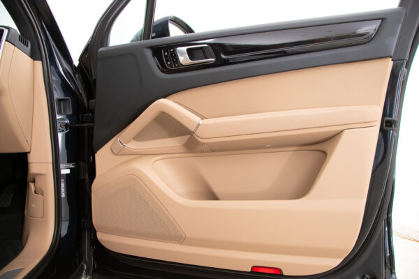 カイエン ティプトロニックS 4WD