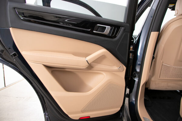 カイエン ティプトロニックS 4WD