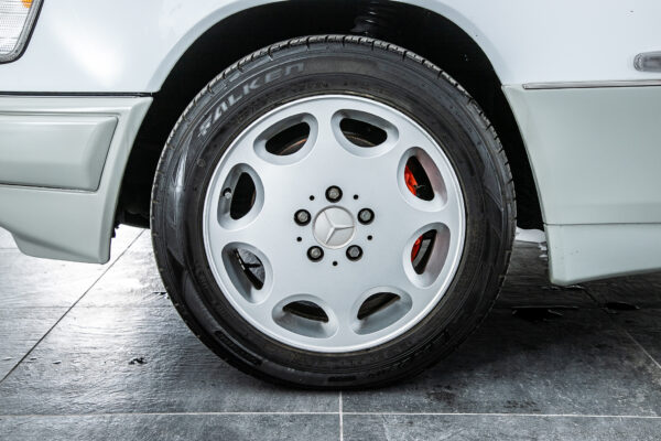 260E ロングホイールベース 6D リムジン