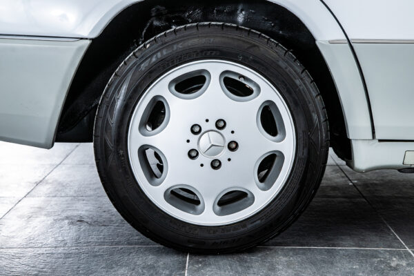 260E ロングホイールベース 6D リムジン