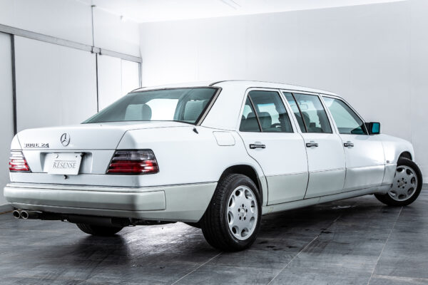 260E ロングホイールベース 6D リムジン